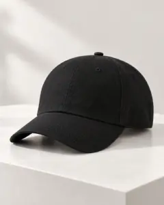 Gorra negra estilo urbano